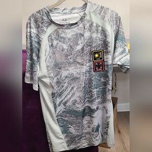 Realtree Fishing Shirt, Short Sleeve Performance Fishing Tee, 30 UPF, Size Med